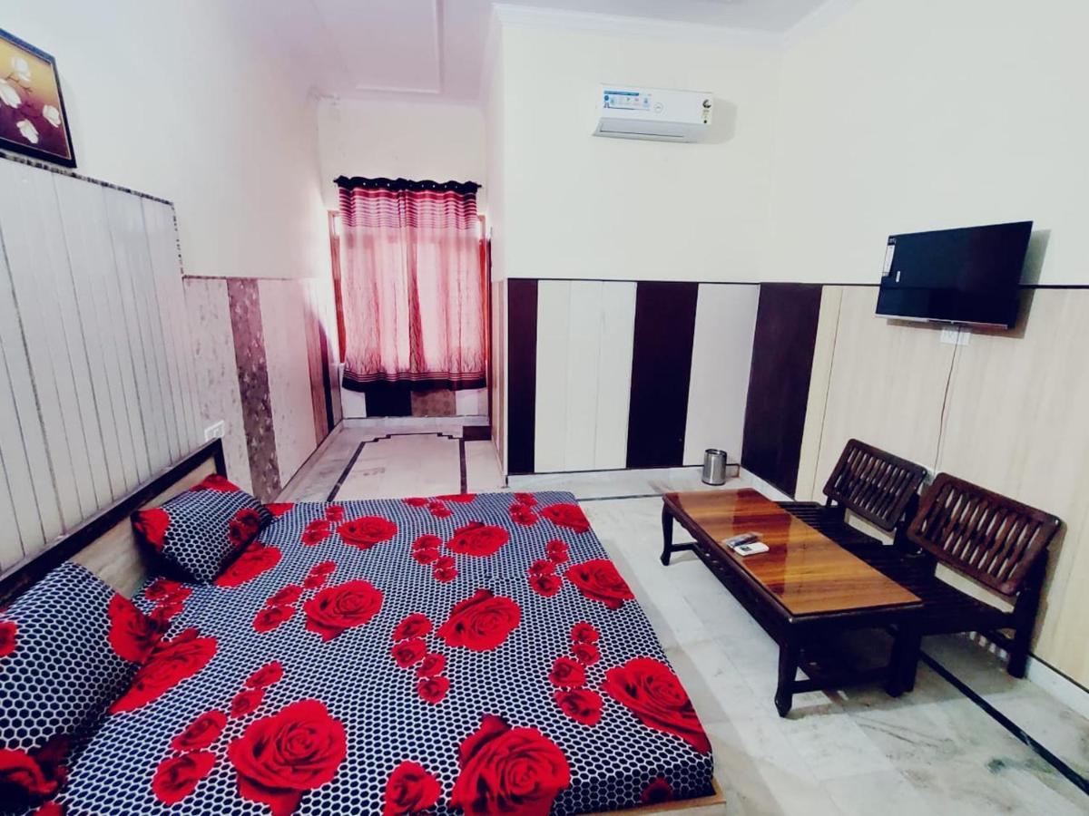 Royal Estate Villa Amritsar Exteriör bild