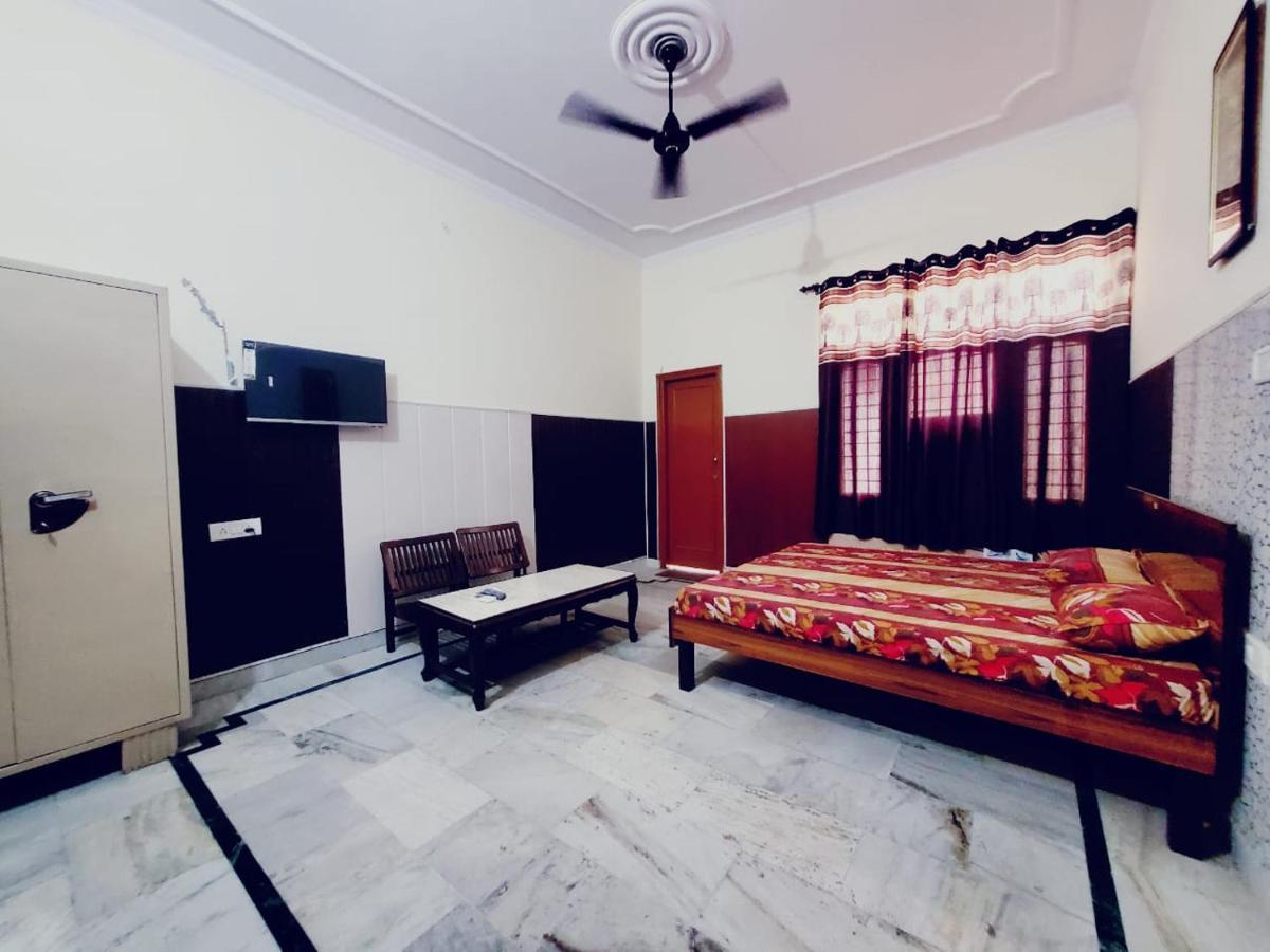 Royal Estate Villa Amritsar Exteriör bild